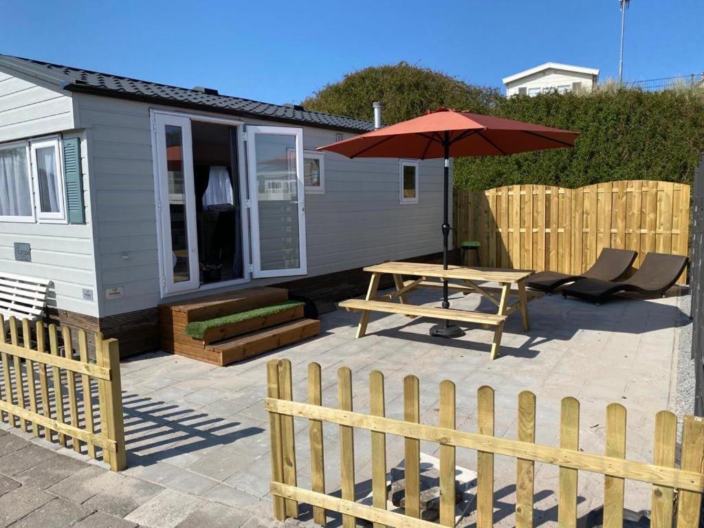 Luxe Chalet Op Camping Duindoorn, Ijmuiden Aan Zee, In De Buurt Van F1 Circuit Zandvoort En Bloemendaal Op Loopafstand Strand Екстериор снимка
